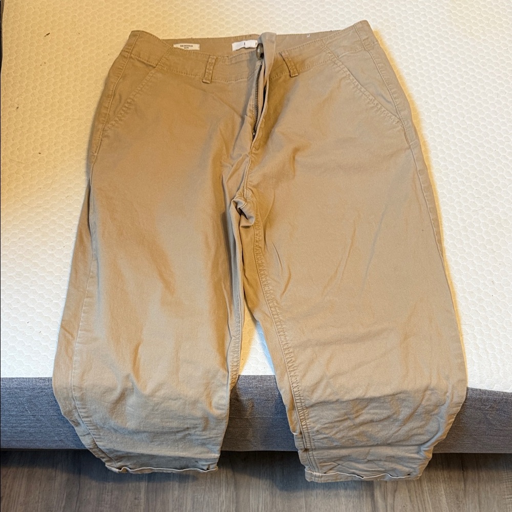 Woman’s Tan Pants